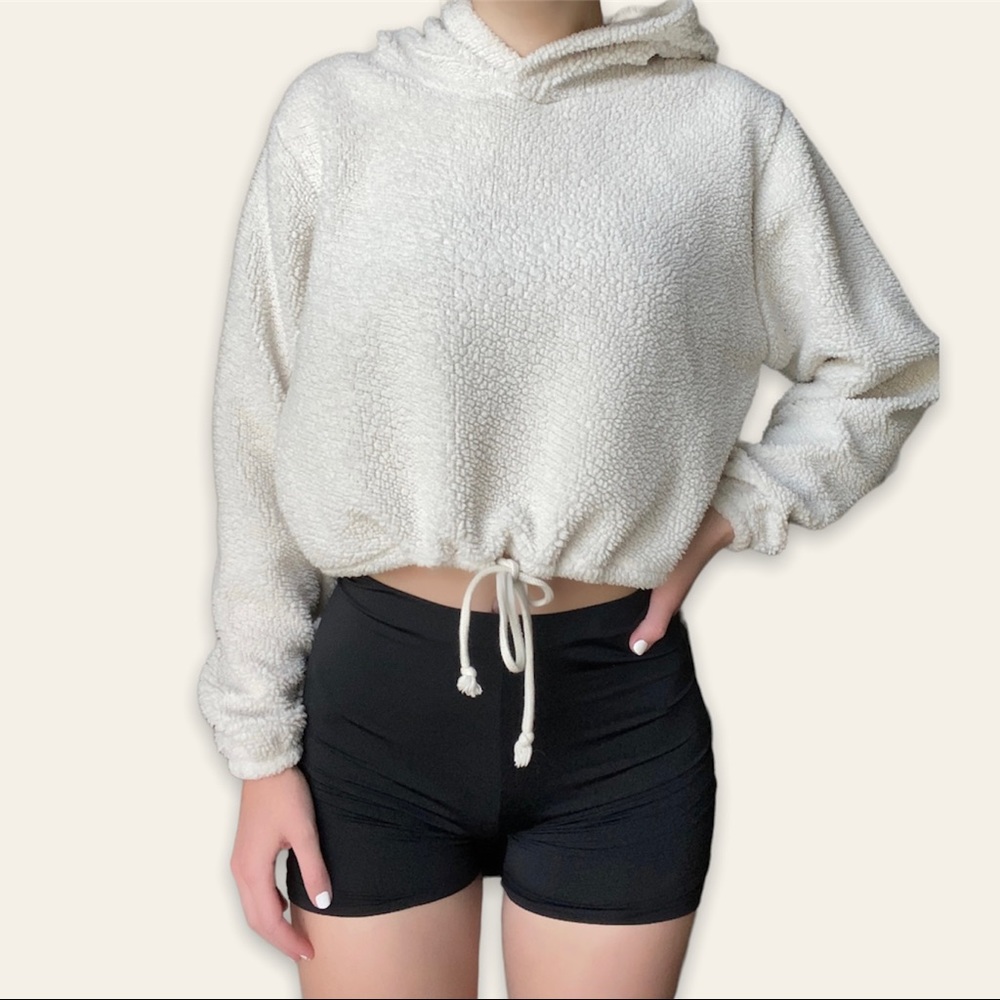 Cropped Sherpa hoodie